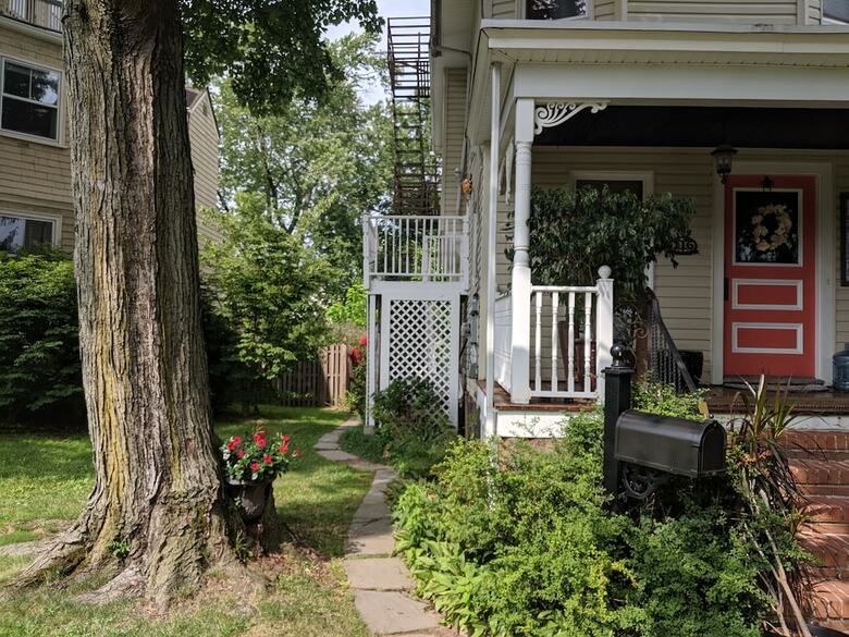 Montclair Apartment