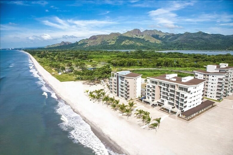 Apartamentos Playa Caracol Residences Vacation Rental