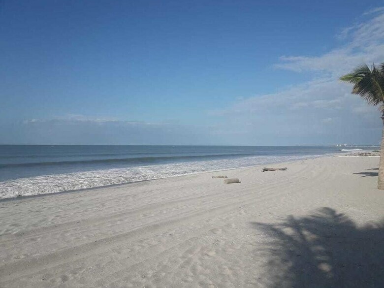 Apartamentos Playa Caracol Residences Vacation Rental