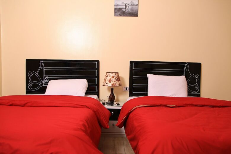 Hostal City Pyramids Inn