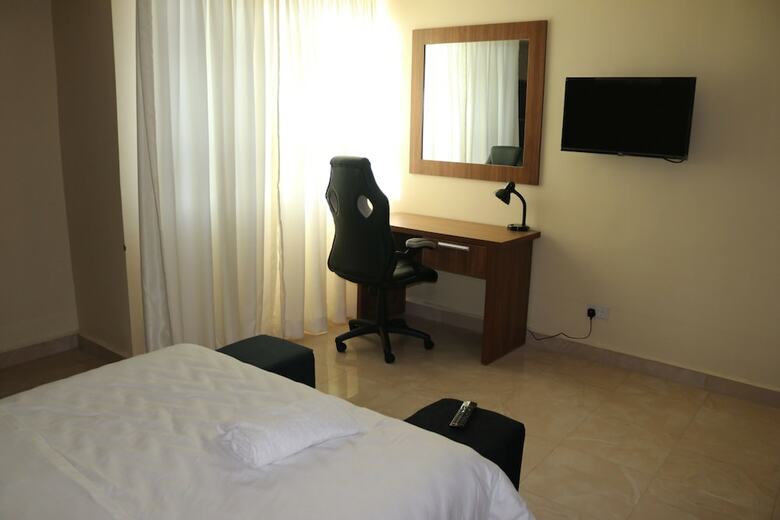 Rhogem Hotel