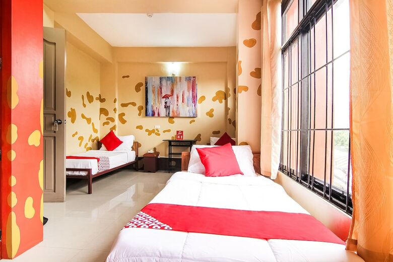 Hotel Oyo 238 Bertlee's Pension Hauz
