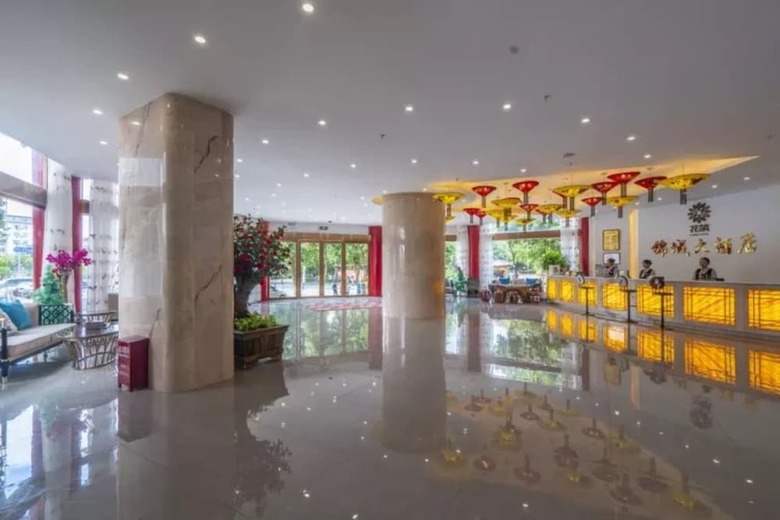 Floral Hotel Lijiang Jincheng Hot Spring