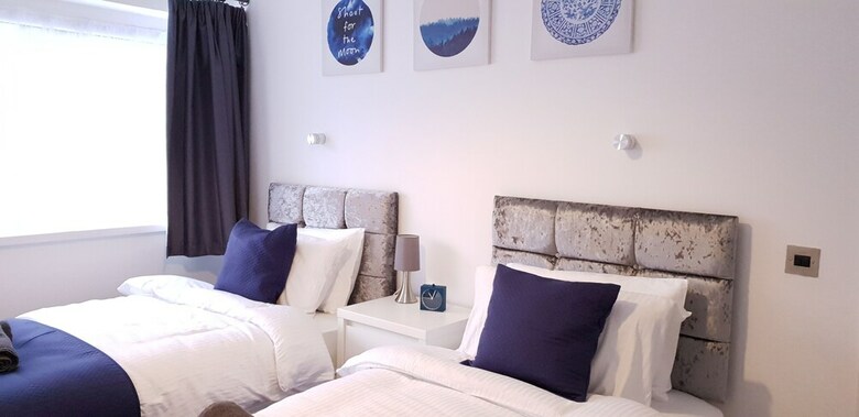Elmwood Apartment
