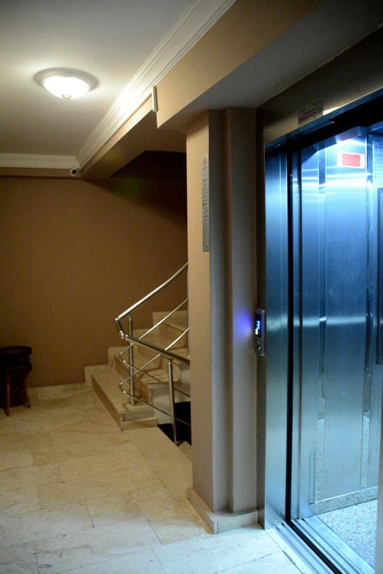 Madame Roza Hotel