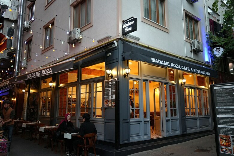 Madame Roza Hotel