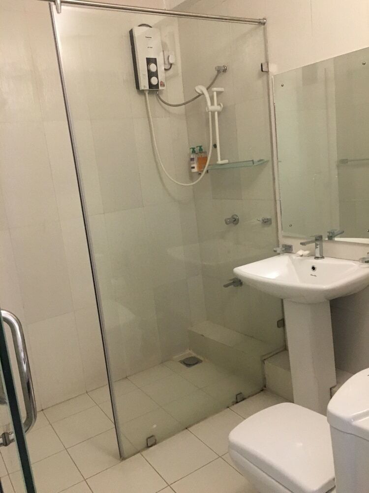Hostal Sizzlers Hub