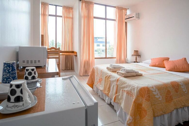 Hotel Hostal Tongo Reef