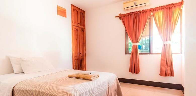 Hotel Hostal Tongo Reef