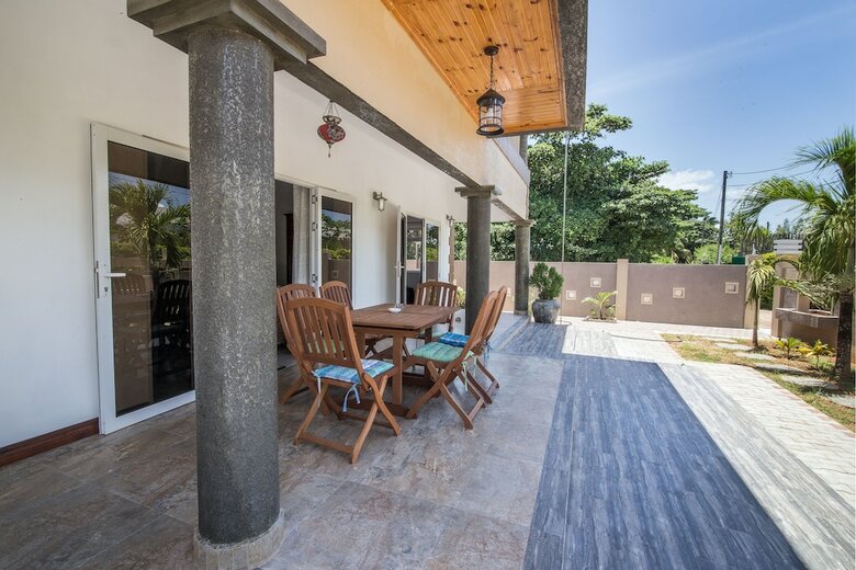 Apartamentos Flora's Self Catering