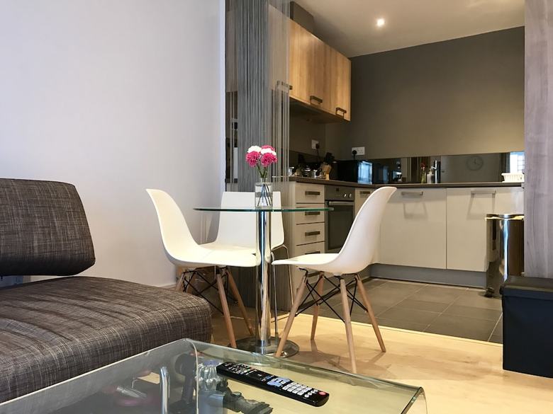 Apartamentos Spacious Flat With Private Patio Right By Kings X Station