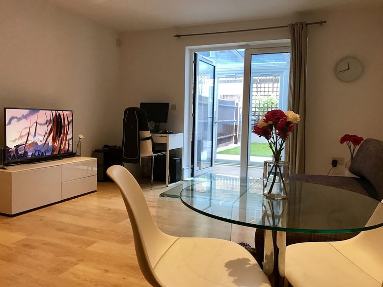 Apartamentos Spacious Flat With Private Patio Right By Kings X Station