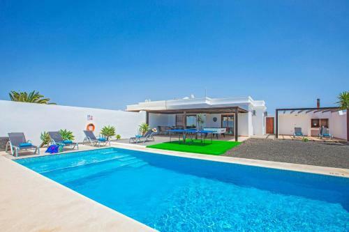 Villa Tenike