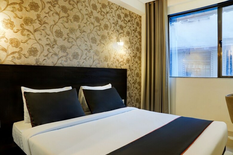 Hotel Collection O 30084 Apmc Market Vashi