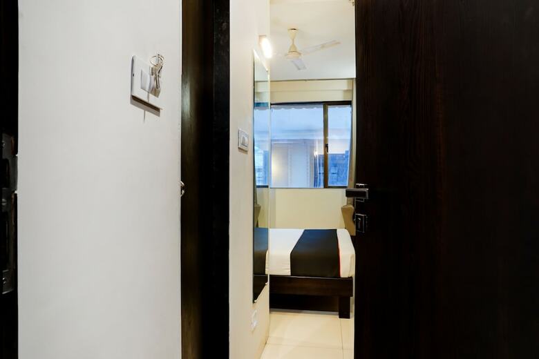 Hotel Collection O 30084 Apmc Market Vashi