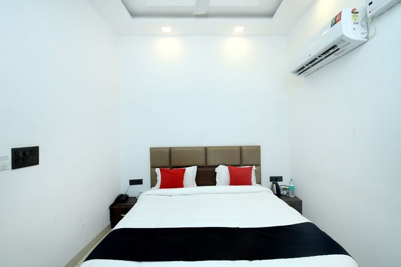 Hotel Capital O 44212 Northern Crown