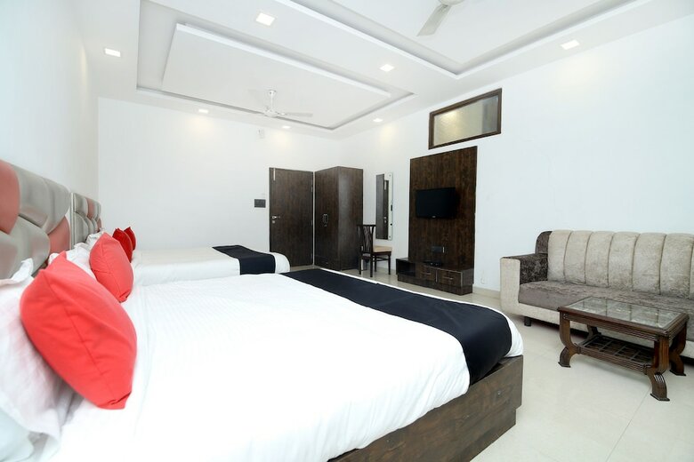 Hotel Capital O 44212 Northern Crown