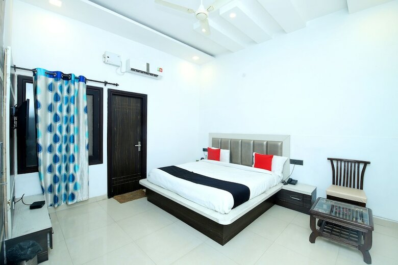 Hotel Capital O 44212 Northern Crown