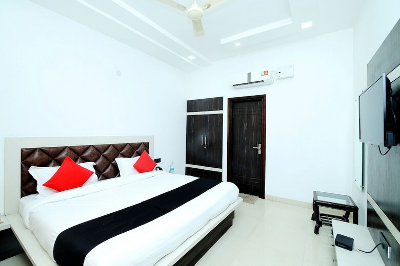 Hotel Capital O 44212 Northern Crown