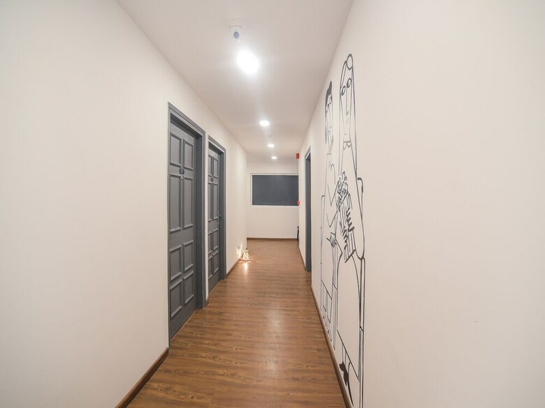 Hotel Oyo Townhouse 082 Chander Nagar Janakpuri