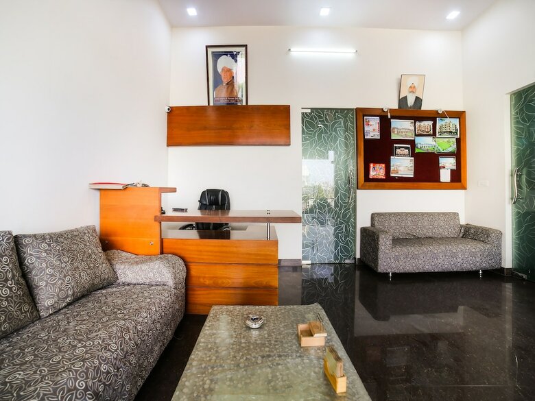 Hotel Oyo 37963 K R Guest House