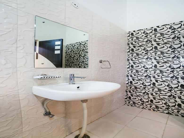Hotel Oyo 37963 K R Guest House