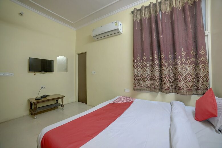 Oyo 30243 Hotel Sanwariya Bhagwan