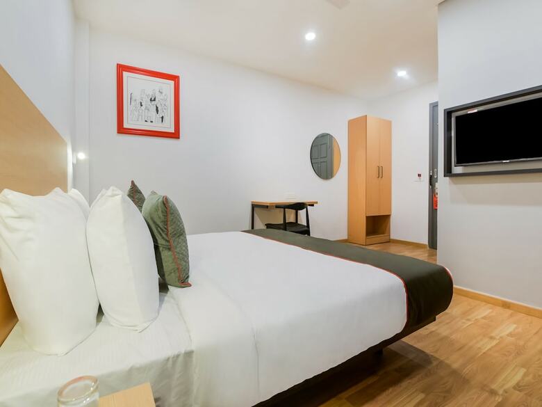 Hotel Oyo Townhouse 094 Bhera Enclave