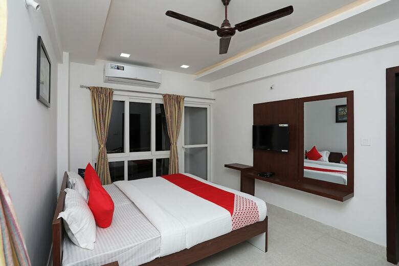 Hotel Oyo 17435 The Pinnacle Home Stay