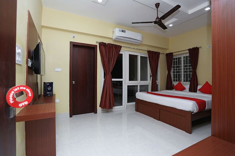 Hotel Oyo 17435 The Pinnacle Home Stay
