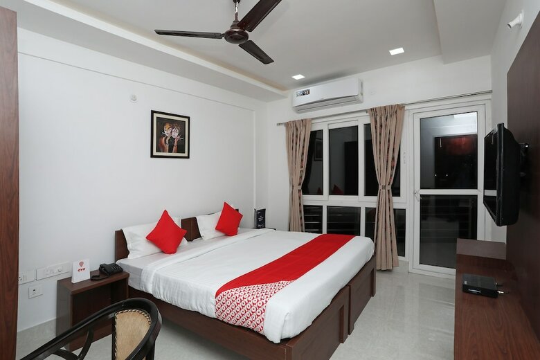 Hotel Oyo 17435 The Pinnacle Home Stay