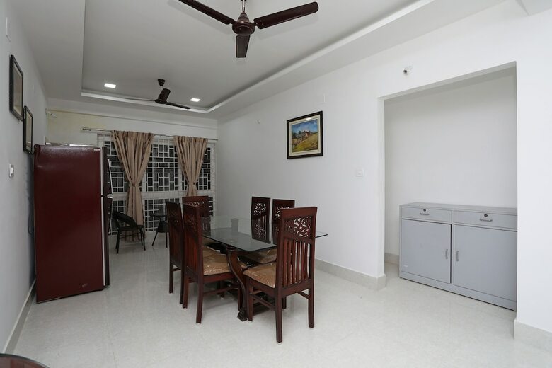 Hotel Oyo 17435 The Pinnacle Home Stay