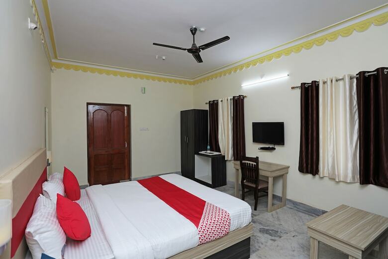 Hotel Oyo 23382 Sai Gourav Residence