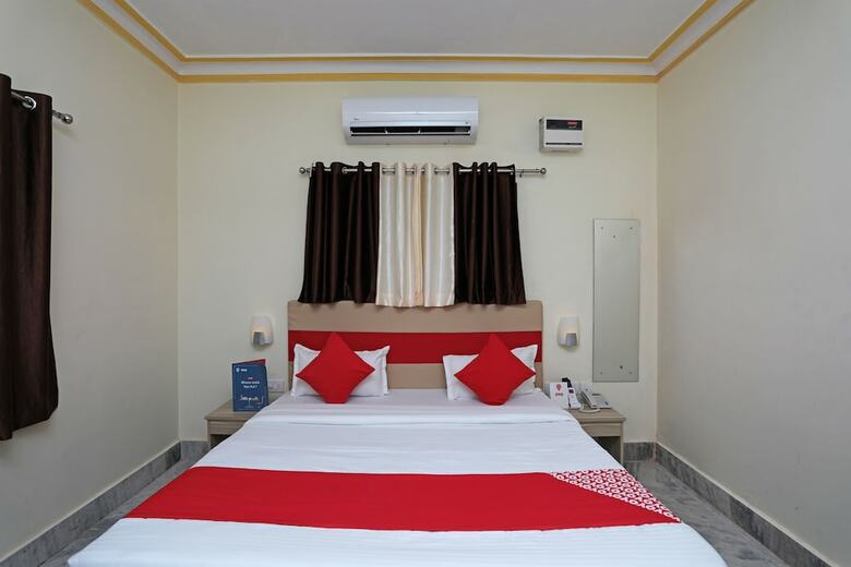 Hotel Oyo 23382 Sai Gourav Residence