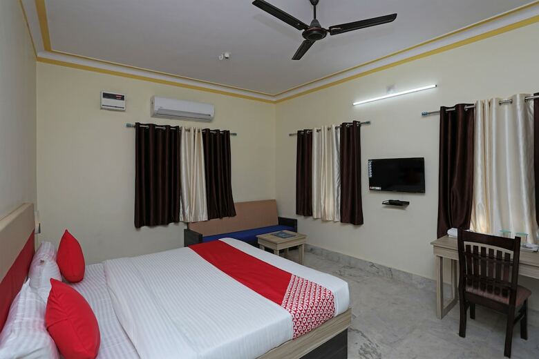 Hotel Oyo 23382 Sai Gourav Residence
