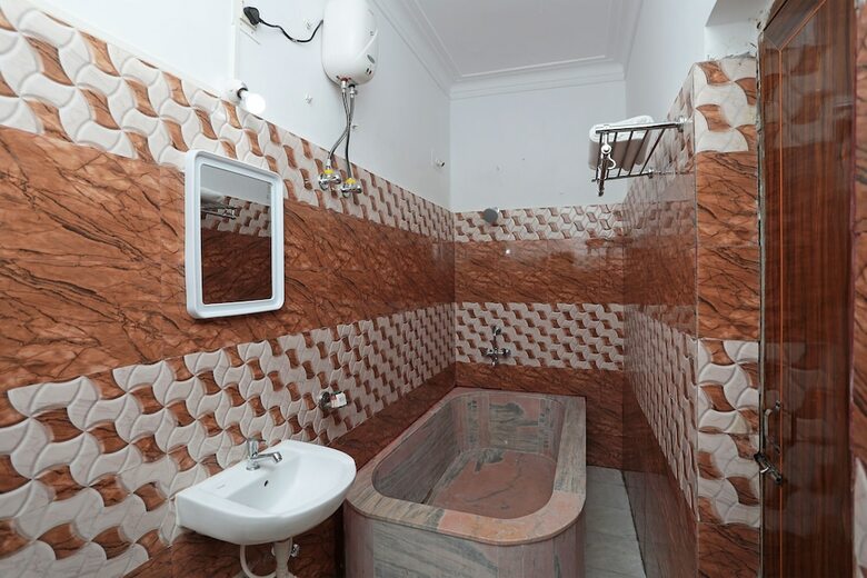 Hotel Oyo 23382 Sai Gourav Residence