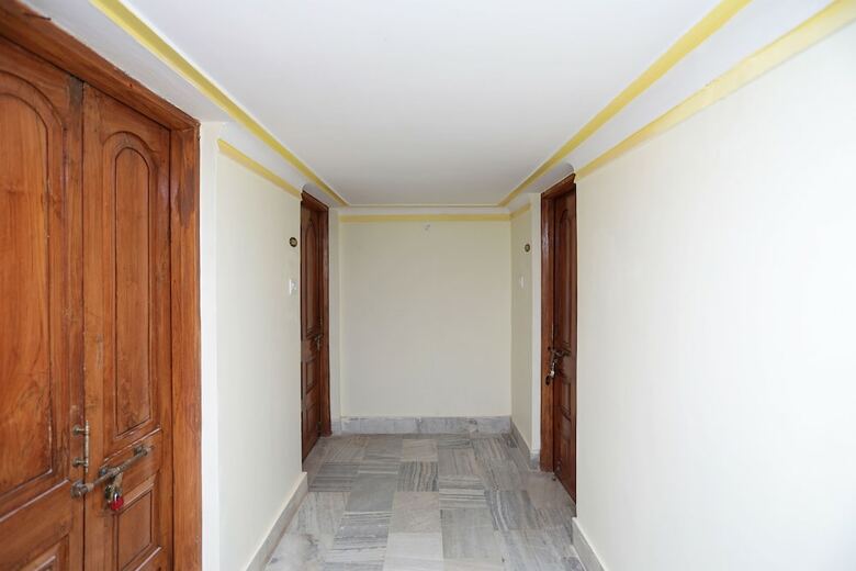 Hotel Oyo 23382 Sai Gourav Residence