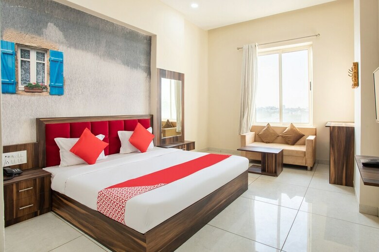 Hotel Oyo 40909 Shiv Palace