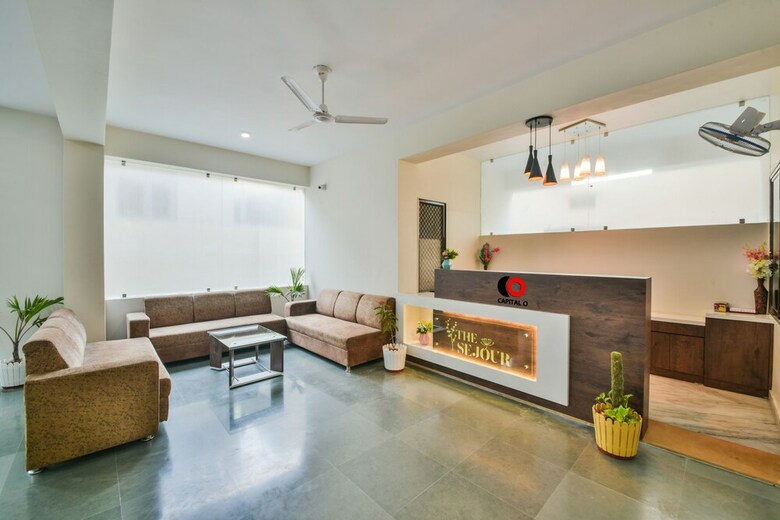Hotel Capital O 40000 The Sejour