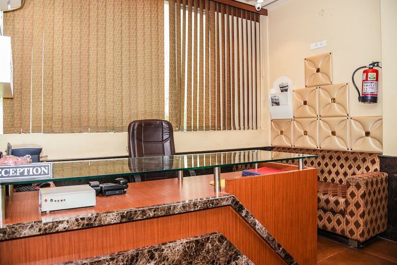 Capital O 41054 Hotel Raj And Restaurant