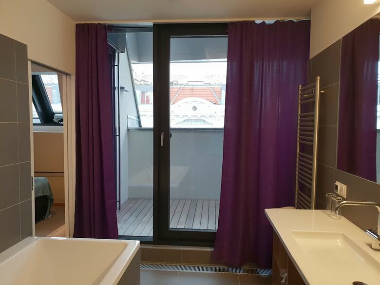 Exquisit Seapoint Apartment