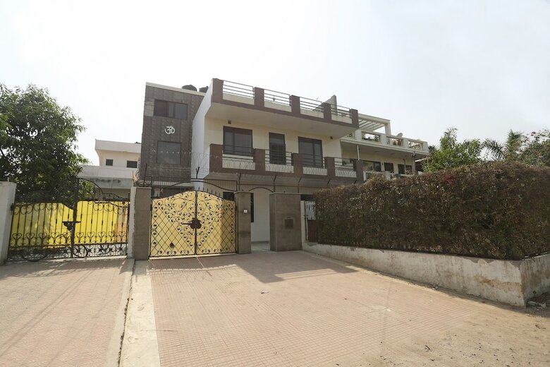 Hotel Oyo 14791 Homeystay Comfort