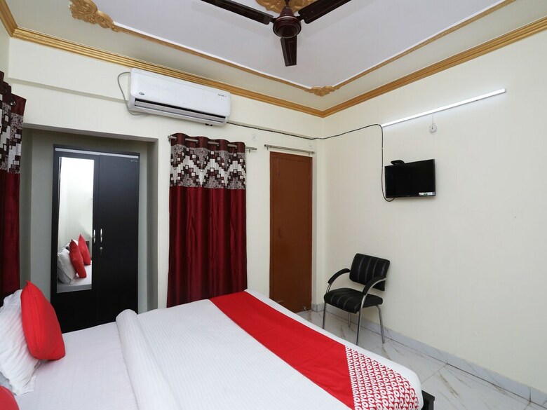 Hotel Oyo 23463 Ar Square