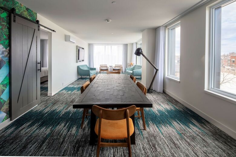 Hotel Canvas Moncton, Tapestry Collection By Hilton