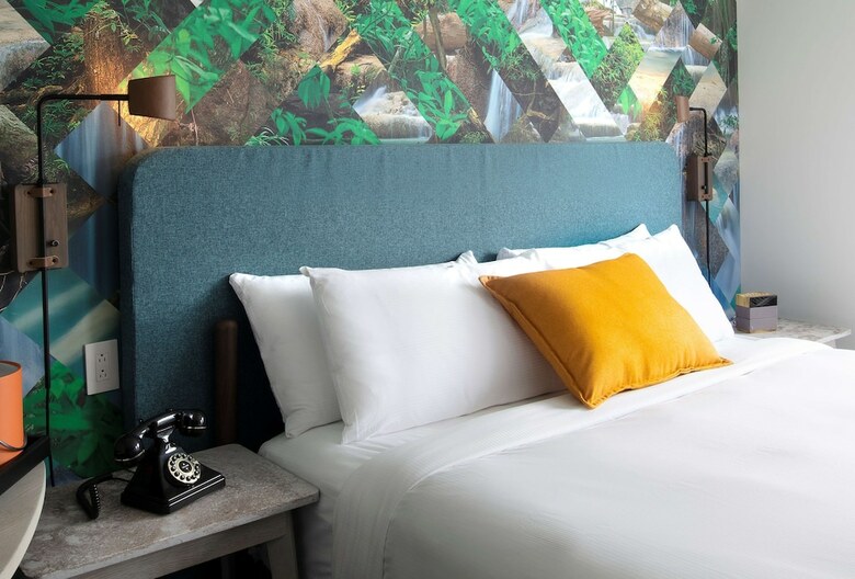 Hotel Canvas Moncton, Tapestry Collection By Hilton