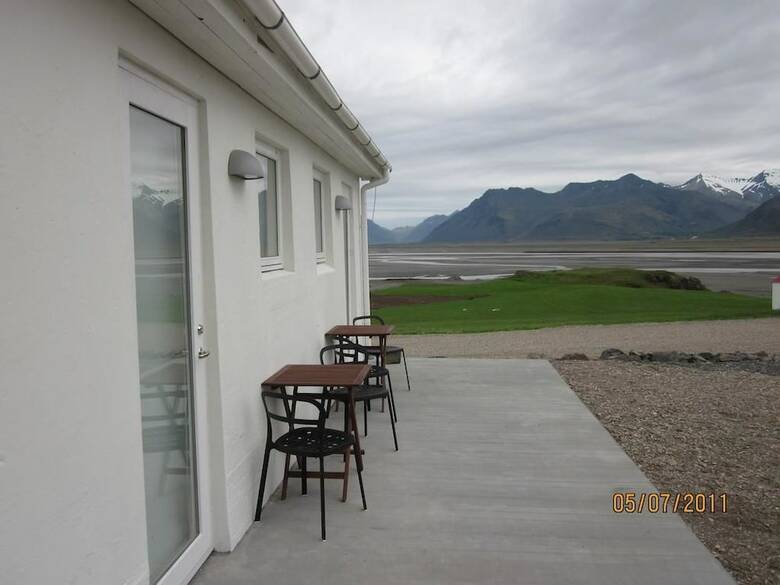 Hotel Brekka � L�n� Farm Stay