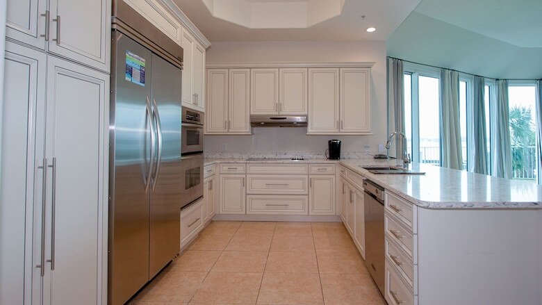 Condo With Bay View And Media Room - Unit Crb0107