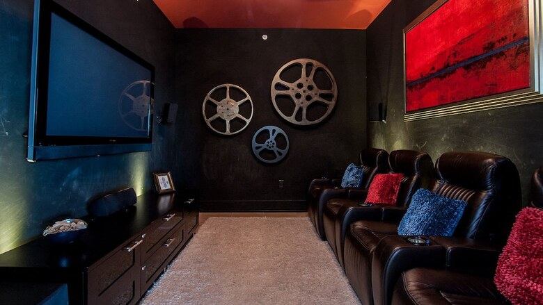 Penthouse With Theater-style Media Room - Unit Crcph02