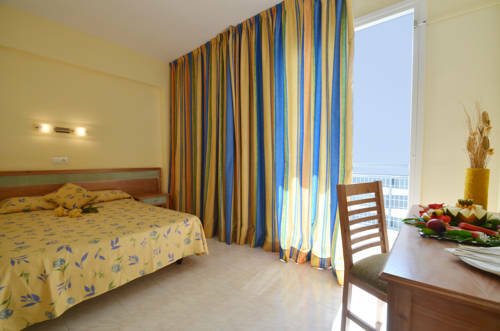 Hotel Azuline Pacific