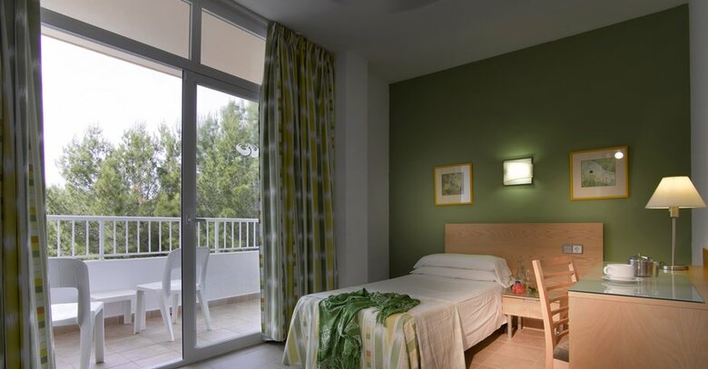 Fiesta Hotel Cala Nova